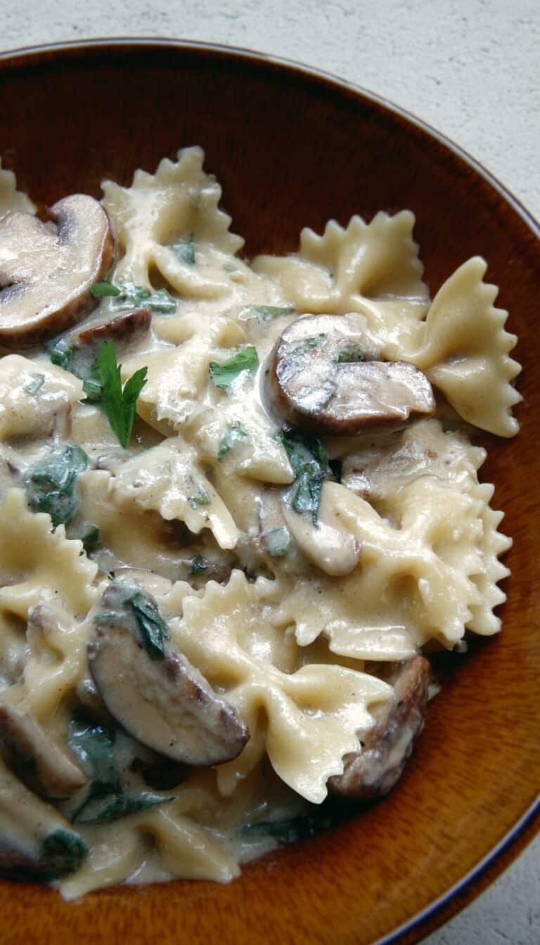 Creamy Bow Tie Pasta with Mushrooms and Leeks Recipe